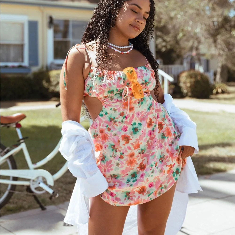 Floral mini dress - Picture 9 of 12